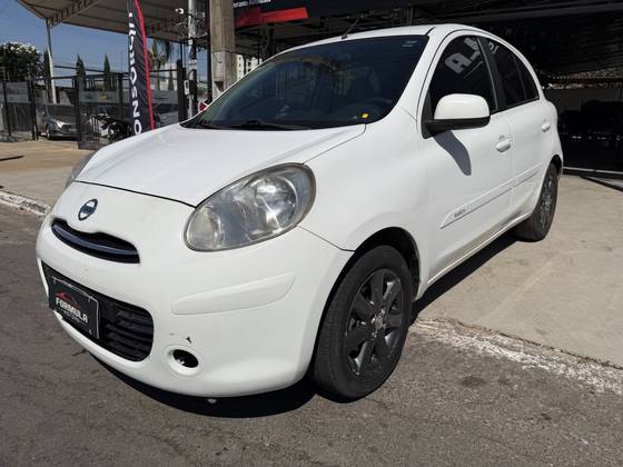 NISSAN MARCH 1.6 SV 16V FLEX 4P MANUAL NISSAN MARCH 1.6 SV 16V FLEX 4P MANUAL